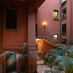 Navona Suite - Split Level with Jacuzzi
